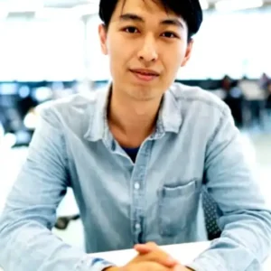 Автор блога Tixo.kz